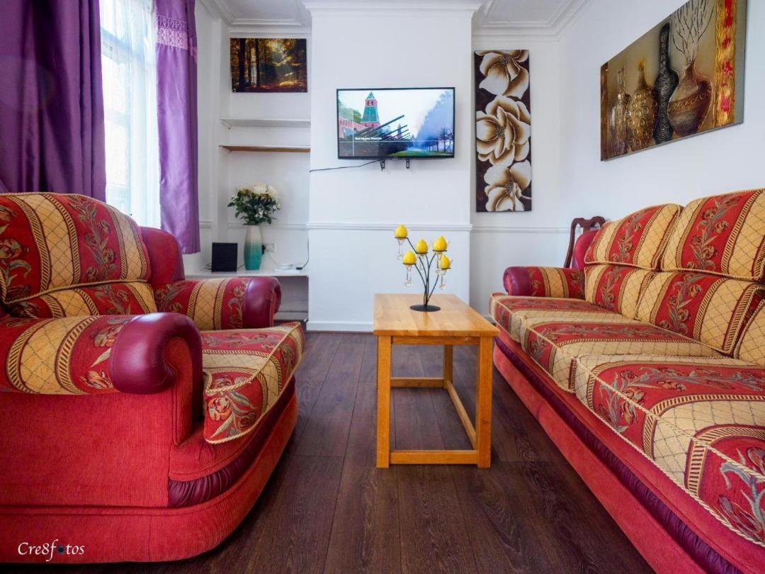 12 Cornwallis Lodge Family Room 2 Stoke-on-Trent Екстериор снимка